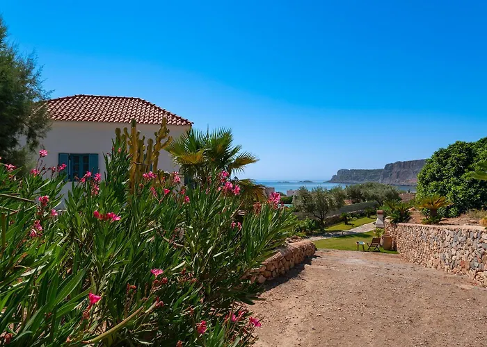 Oceanis * לינדוס